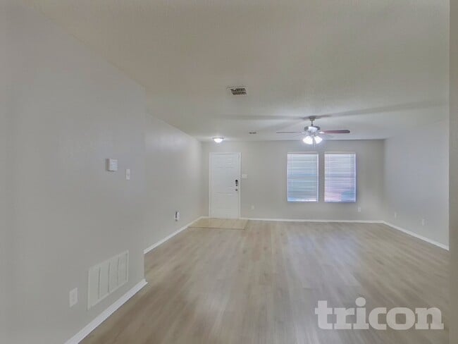 Photo - 2983 Celian Dr