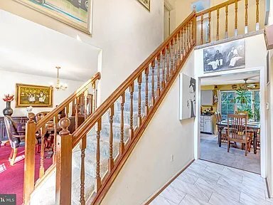 Photo - 10000 Naglee Rd