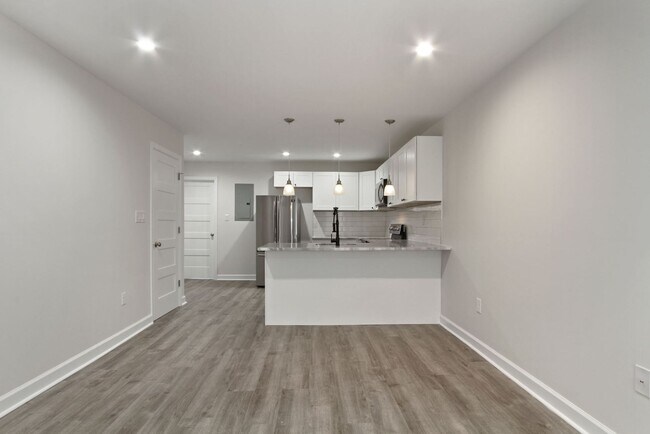 Photo - 2117 N Front St Unit 3