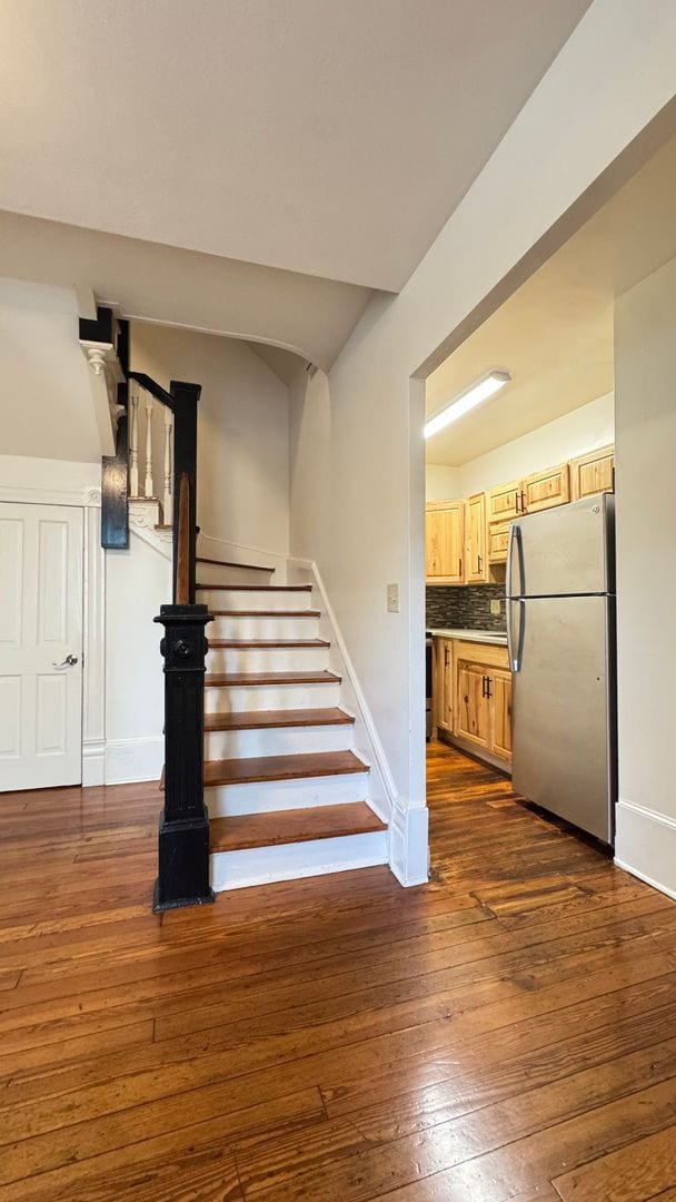 Photo - 911 Campbell Ave SW Unit 3 Bed/1 Bath Apartment