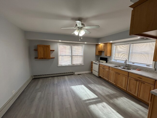 Photo - 6971 Vine St