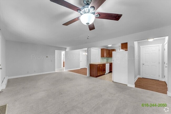 Building Photo - BEAUTIFUL 3 BEDROOM IN ALTO! Unit 2 Rental
