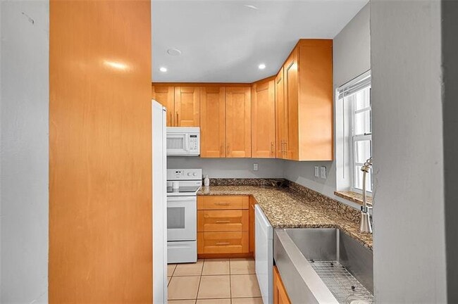 Photo - 1400 NE 55th St Unit 208