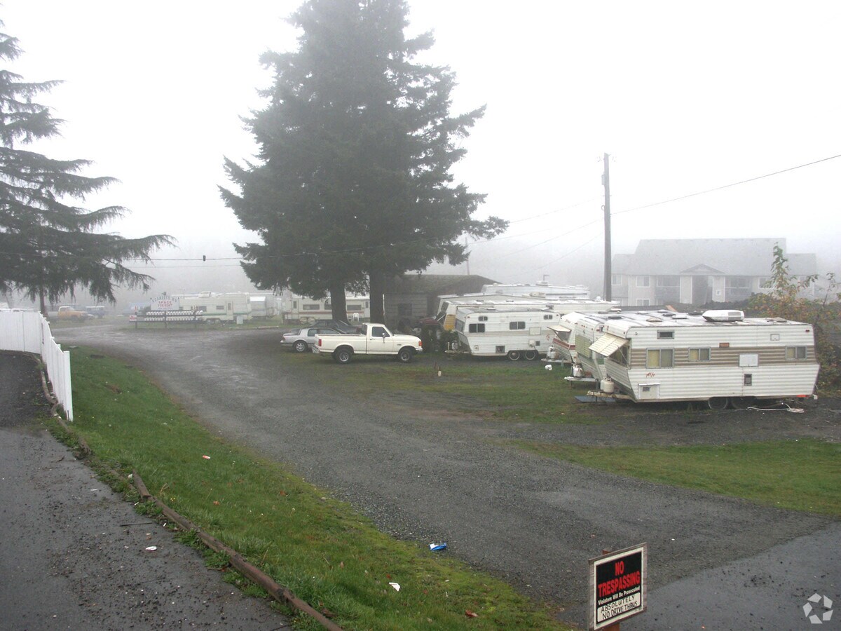 Starlite RV Park - Starlite RV Park Apartments