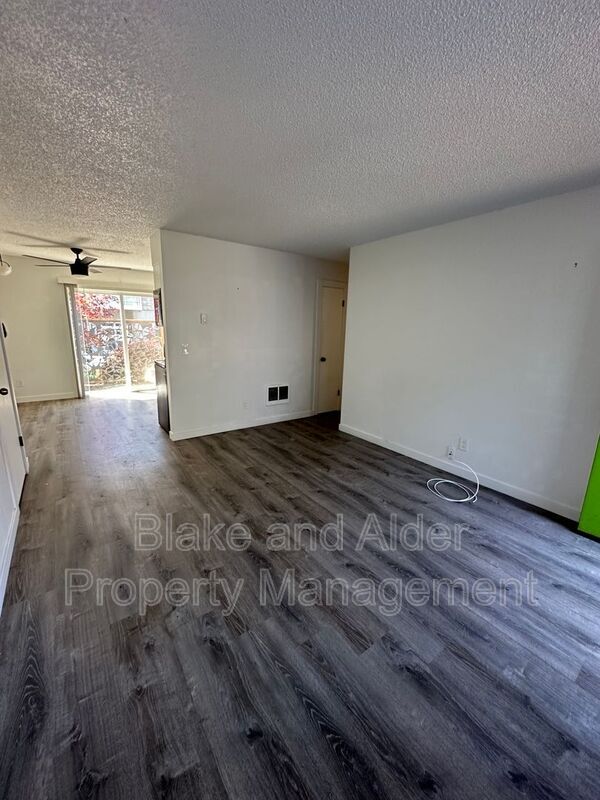 Photo - 838 SE 42nd Ave