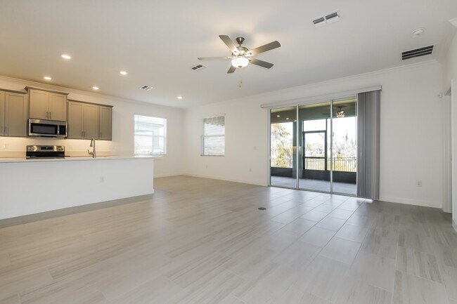 Photo - 14137 17th Ct E