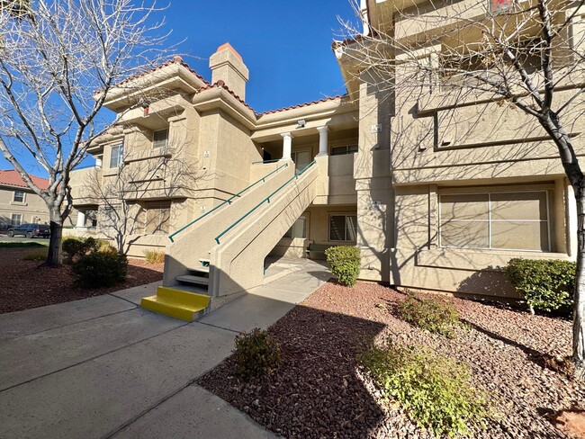 ADORABLE 2 BEDROOM 2 BATHROOM CONDO LOCATE... - ADORABLE 2 BEDROOM 2 BATHROOM CONDO LOCATE...