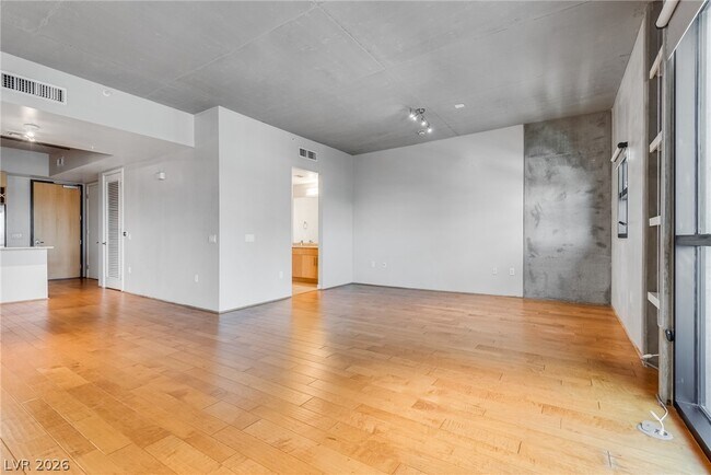 Photo - 353 E Bonneville Ave Unit 365