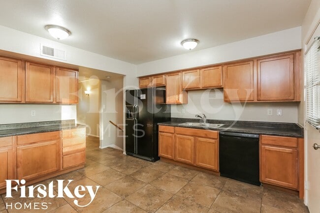 Photo - 4501 S Forest Ave