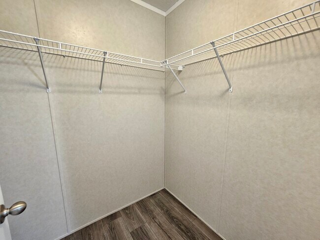 Photo - 46000 Geddes Rd