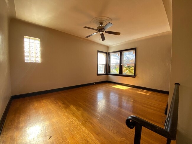 Photo - South City Charmer! Unit Floor 2