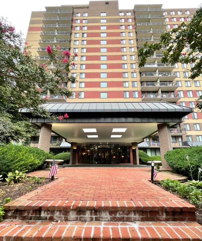 Photo - 801 N Pitt St Condo Unit 306