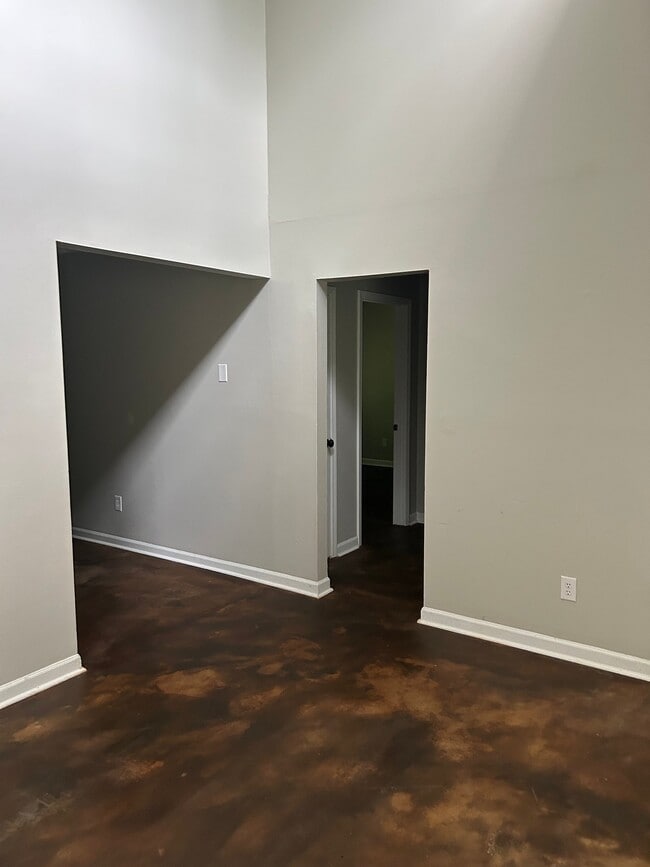 Photo - 134 Ashmore Ct Unit 134