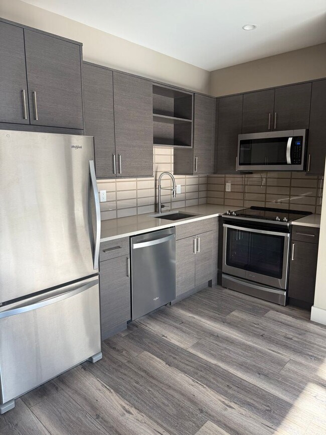 Photo - 1 bed 1 bath in Black Bull Community Unit B