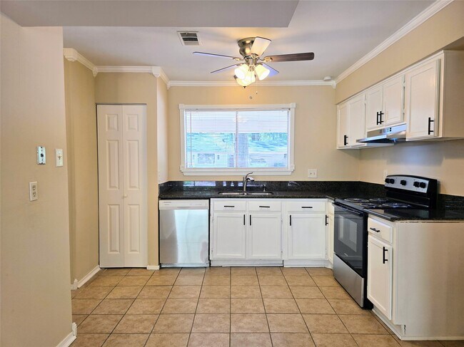 Photo - 2602 N Red Cedar Cir