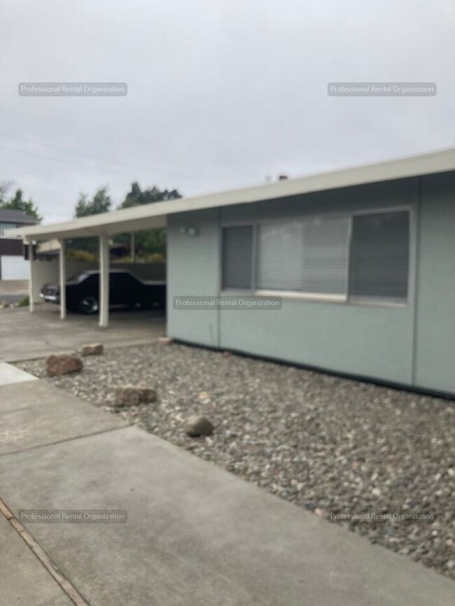 Building Photo - Coming soon! Rental