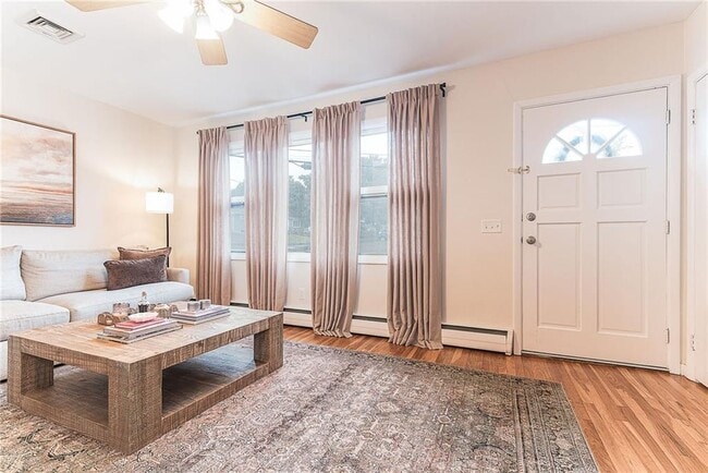 Photo - 25 Stony Brook Dr