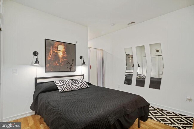 Photo - 1917-21 E Letterly St Unidad A