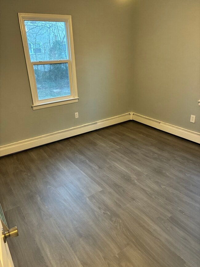 Photo - 722 Woodlawn Ave