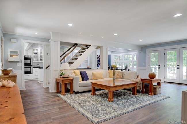 Photo - 2 Spring Hollow Rd