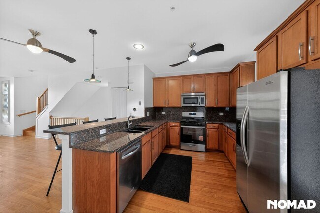 Photo - 2305 S Wabash Ave