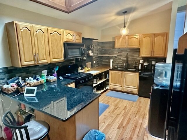 Photo - 2112 Old Elm Rd