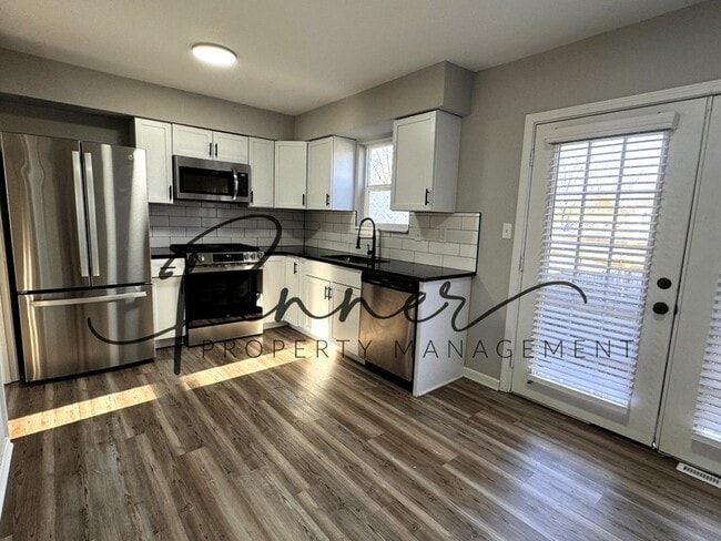 Photo - 710 NE Westwind Dr