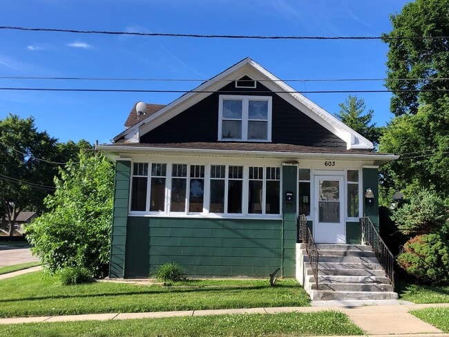 Photo - 603 Mill St Townhome