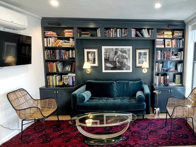 Building Photo - 49 Warren Ave Unit 4