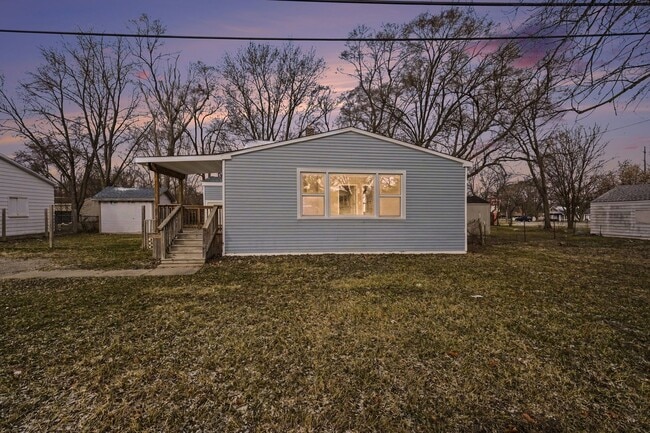 Building Photo - 2 bedroom ranch in Grand Blanc Schools