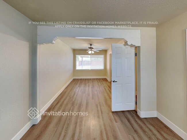 Photo - 2627 N 70th Pl