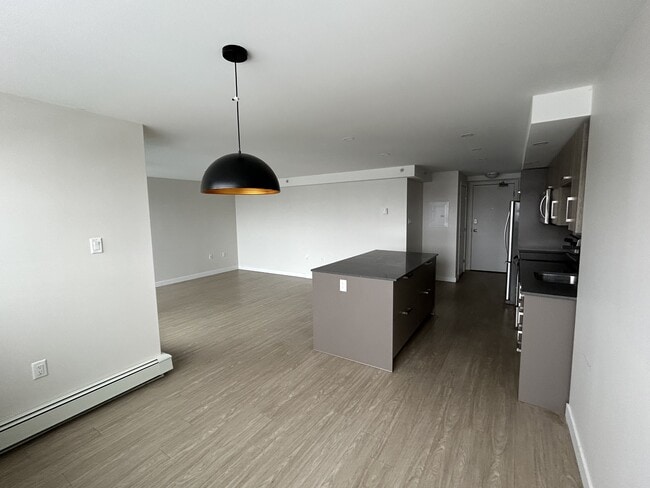 Photo - 5633-5633 Fenwick St Unit 2002