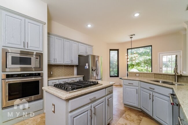 Photo - 14713 Calaveras Dr