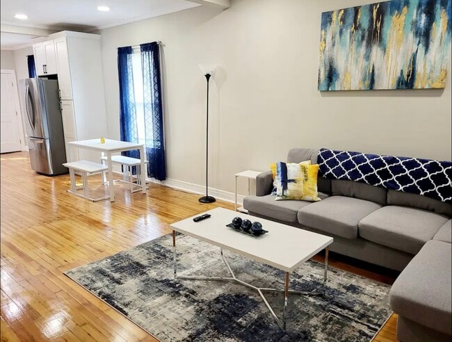 Photo - 1919 Faucette Ave