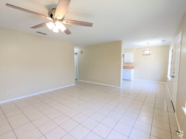 Building Photo - 131 Las Palmas St Unit #3 Rental