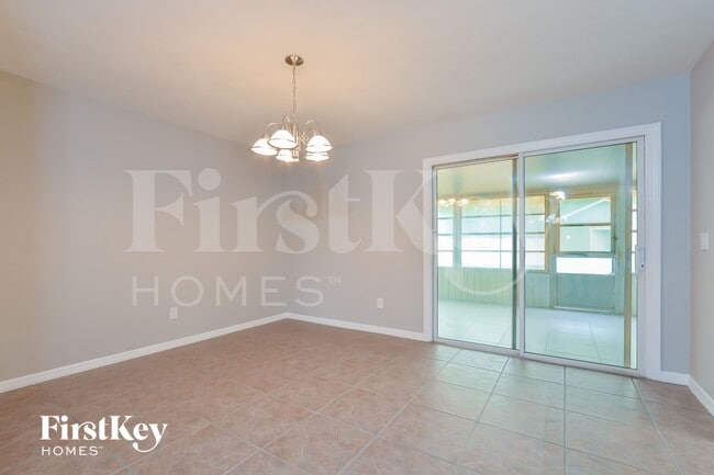 Photo - 971 Buttercup Terrace