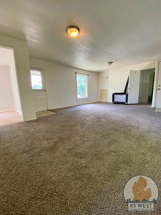 1247 Quarry Ave NW Unidad 2