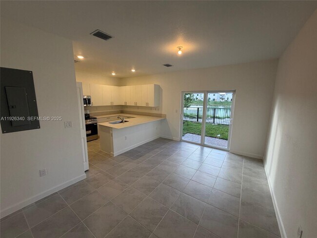 Photo - 2728 SE 26th Ave