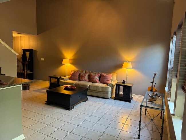 Photo - 1809 Branch Trl