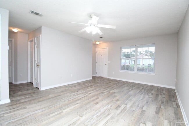 Photo - 1021 Antigua Cir