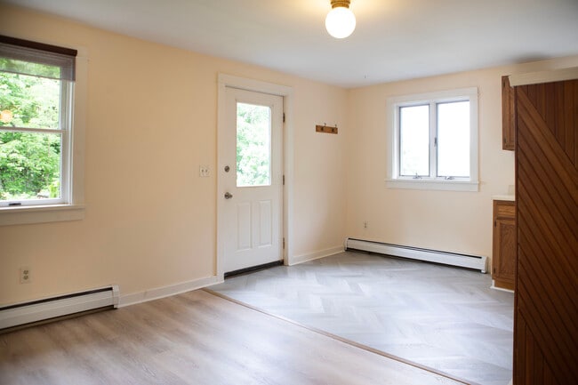 Photo - 202 Floral Ave Unit 202 Floral Ave #B