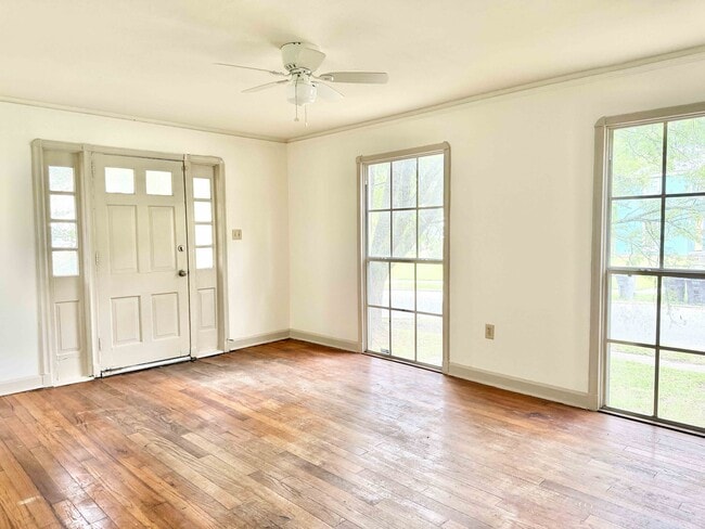 Photo - 1004 Rittiner Dr