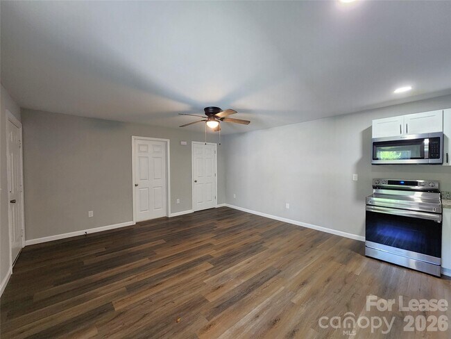 161 Cannon Ave NW
