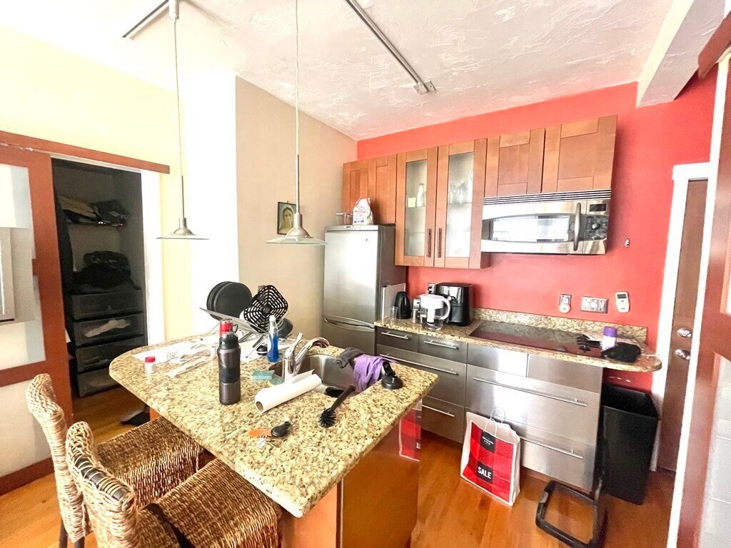 Photo - 65 Burbank St Unidad 12A