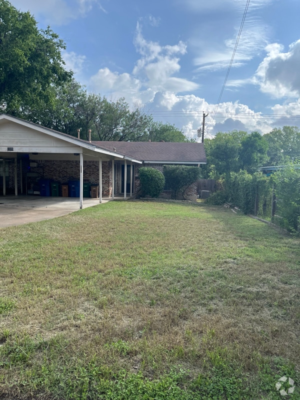 Building Photo - 1508 Valleyridge Dr Rental