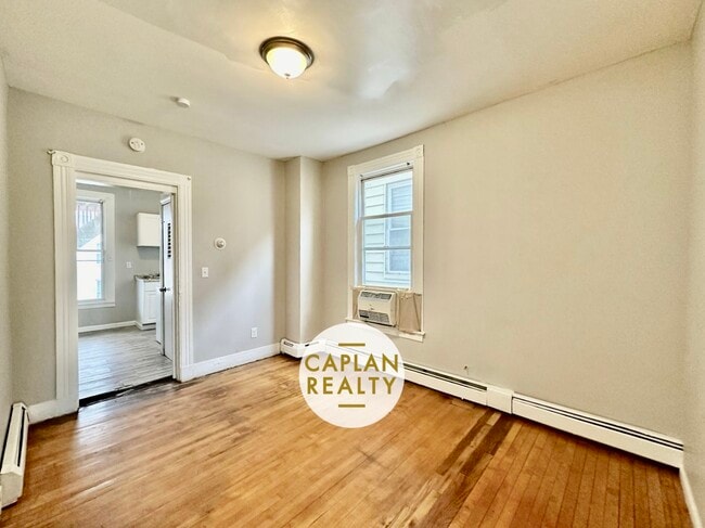 Building Photo - 399 Howard Ave Unit 2R Rental