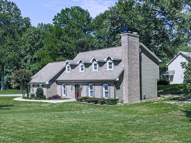 2200 Heritage Trace View