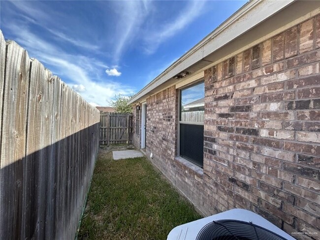 Photo - 14 Linda Vista St Unit B