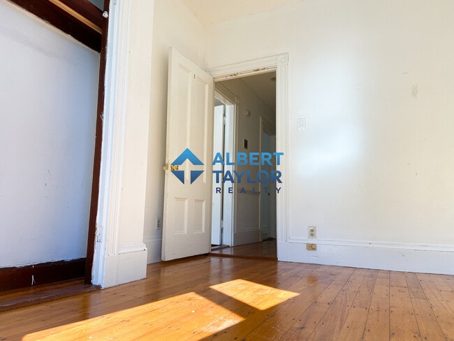 Photo - 13 Sachem St