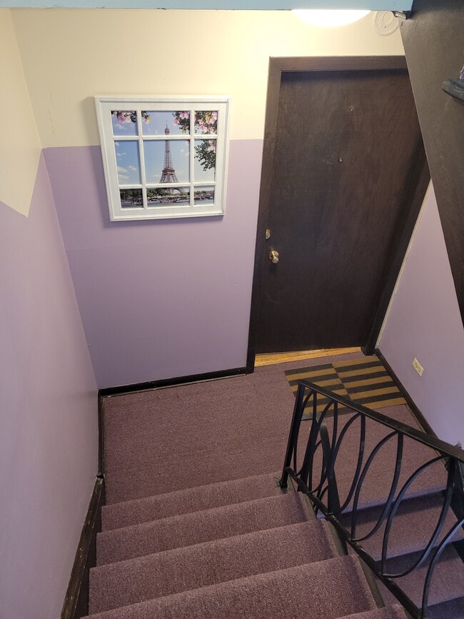 Photo - 1920 State St Unit 2E